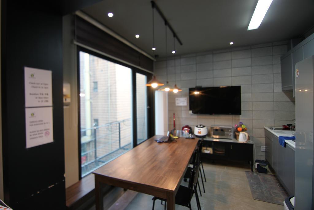 24 Guesthouse Garosugil - Gangnam Сеул Екстер'єр фото